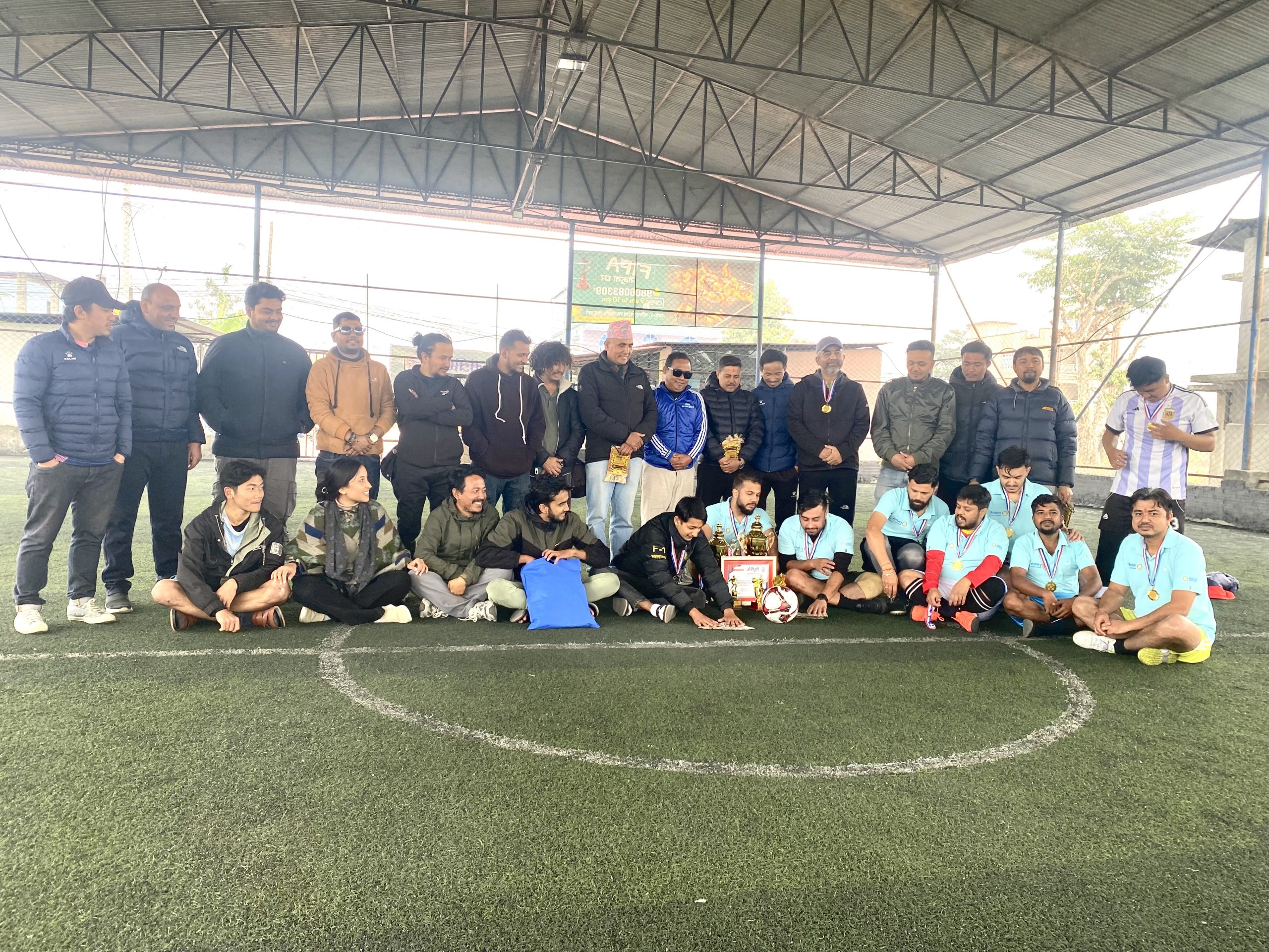 मैत्रीपूर्ण फुटसल प्रतियोगिता २०८२ को उपाधि रोटरी क्लब अफ दमकलाई